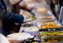Wie Catering Ihnen bei der Planung eines gelungenen Events hilft